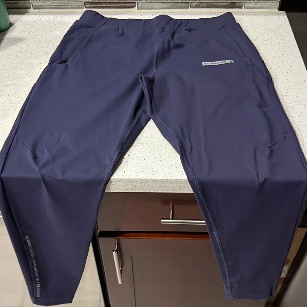 2 Alphalete Men’s Joggers - Picture 10 of 10